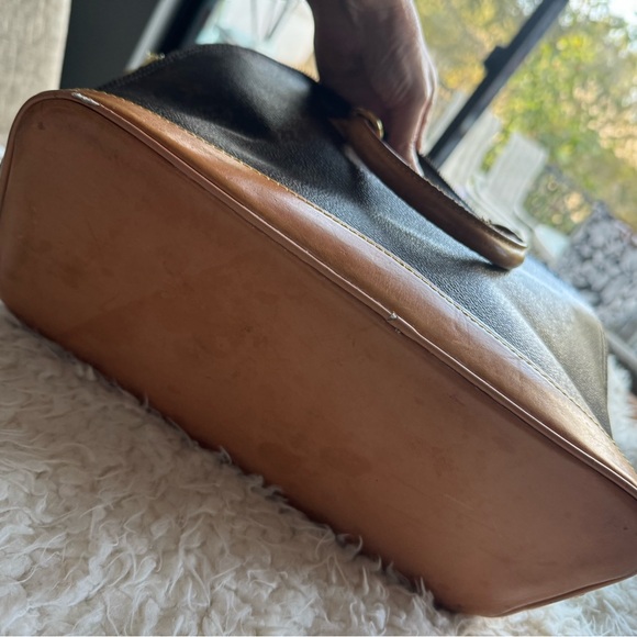 Louis Vuitton Alma satchel bag - Picture 6 of 12